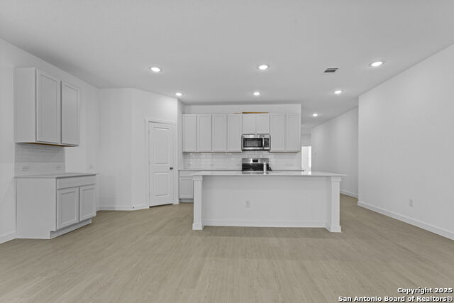 Image 7 of 28 For 31920 Ambrose St