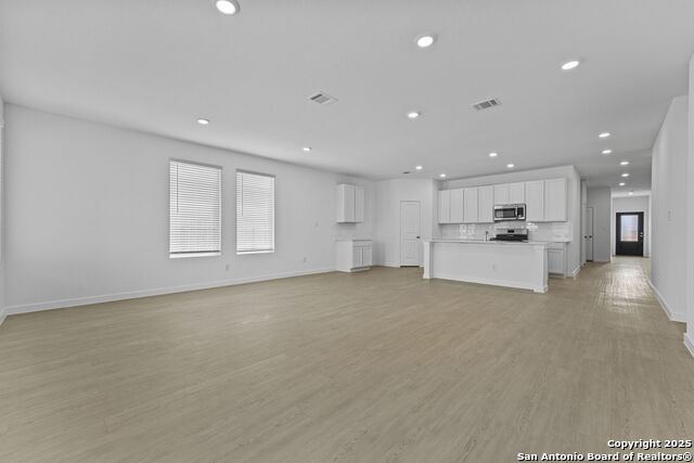 Image 5 of 25 For 31924 Ambrose St