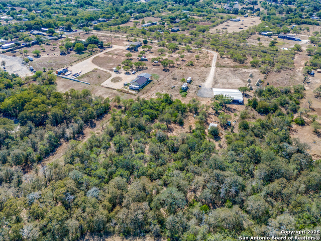 Listing photo id 1 for 470 Country Acres