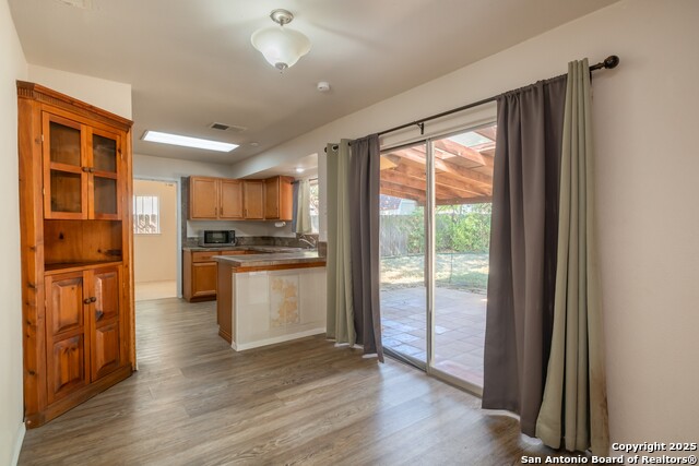 Listing photo id 9 for 10543 Big Mesa St