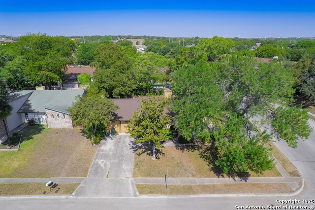 Listing photo id 0 for 10543 Big Mesa St