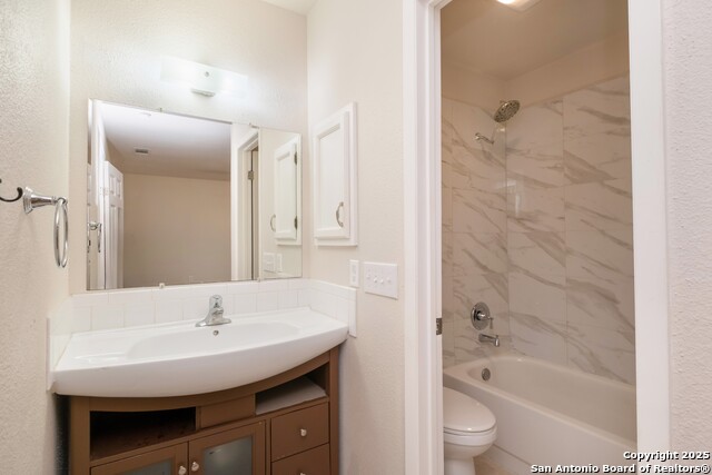 Listing photo id 18 for 10543 Big Mesa St