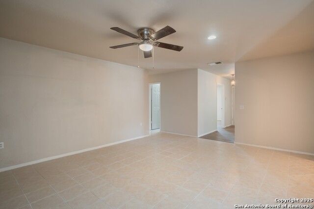 Listing photo id 5 for 10543 Big Mesa St