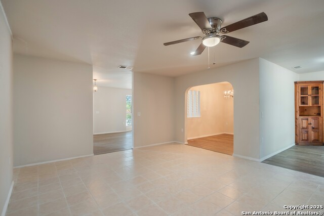 Listing photo id 6 for 10543 Big Mesa St