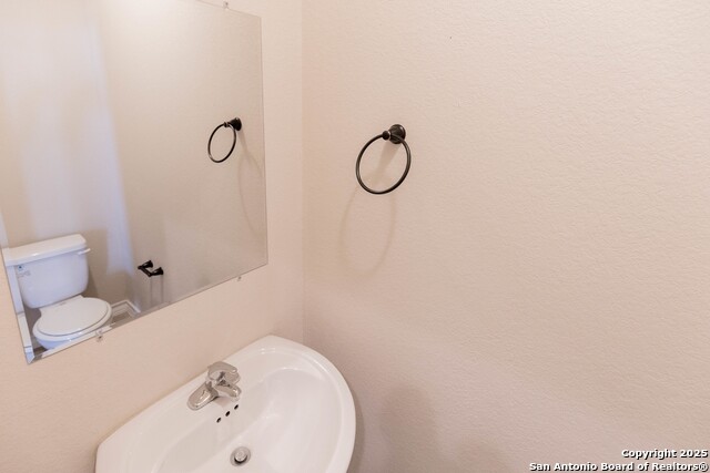 Image 11 of 29 For 5722 Golf Heights  1