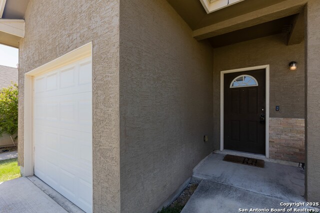 Image 3 of 29 For 5722 Golf Heights  1