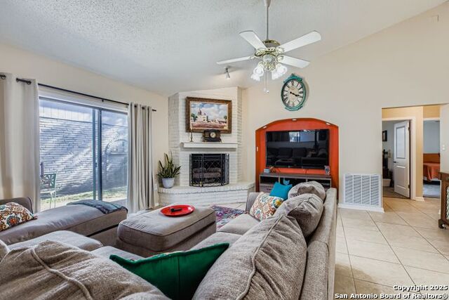 Image 5 of 28 For 11702 Whisper Dew