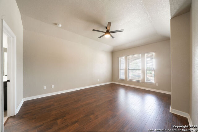 Image 18 of 34 For 13900 Wenrich
