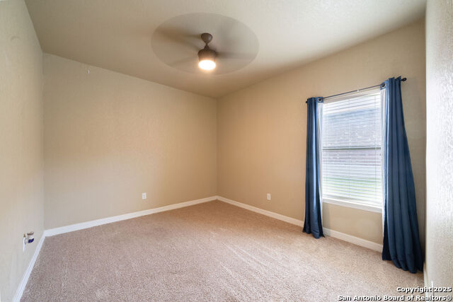 Image 21 of 34 For 13900 Wenrich