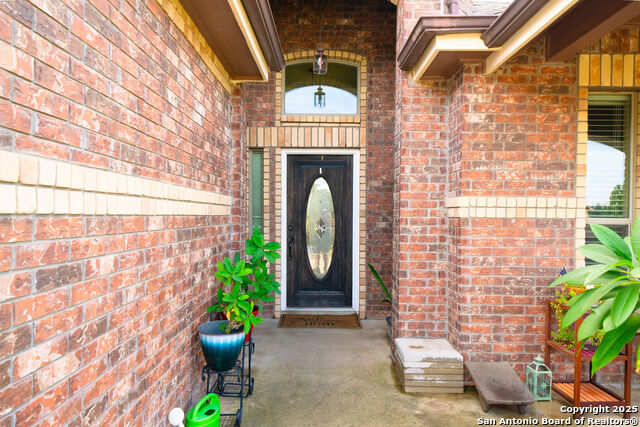 Image 4 of 34 For 13900 Wenrich