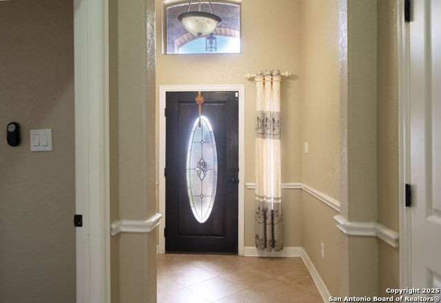 Image 5 of 34 For 13900 Wenrich