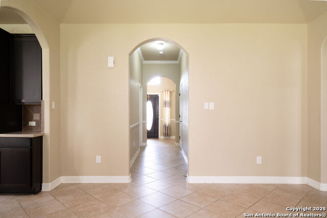 Image 6 of 34 For 13900 Wenrich