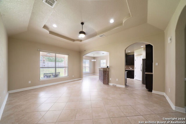 Image 7 of 34 For 13900 Wenrich