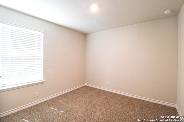 Image 10 of 39 For 21143 Gravel Keep