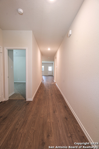 Image 2 of 39 For 21143 Gravel Keep