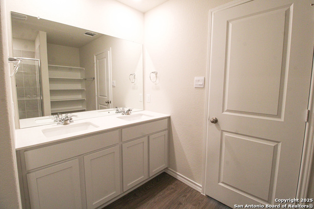 Image 22 of 39 For 21143 Gravel Keep