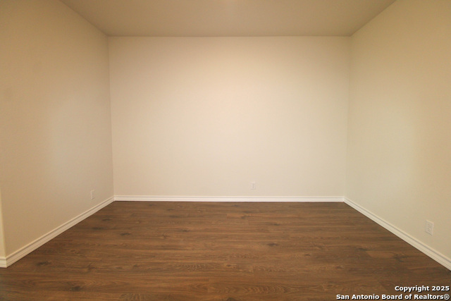 Image 31 of 39 For 21143 Gravel Keep