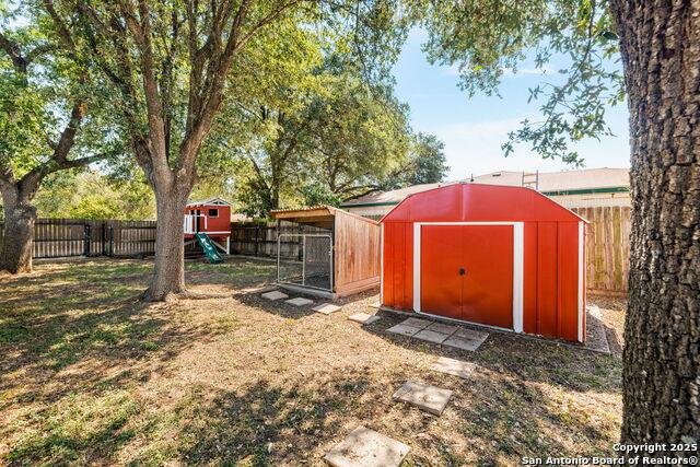 Image 22 of 30 For 140 Buffalo  