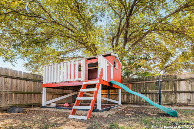 Image 24 of 30 For 140 Buffalo  