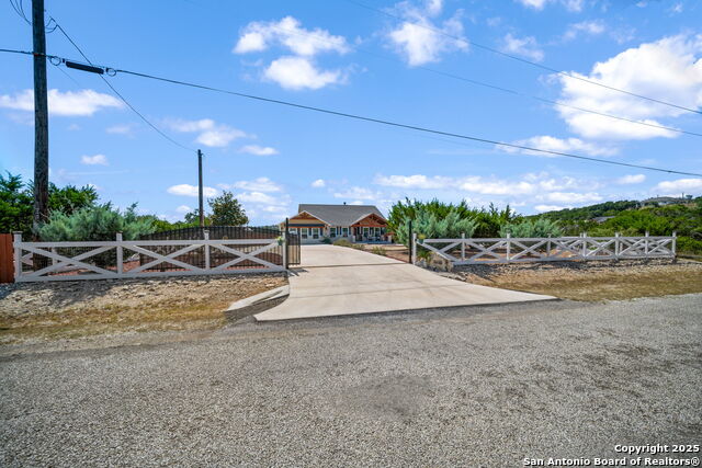 Image 2 of 35 For 423 Prairie Tea Lane