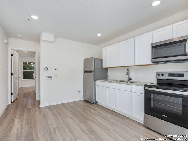 Listing photo id 25 for 7302 Mary Abbott