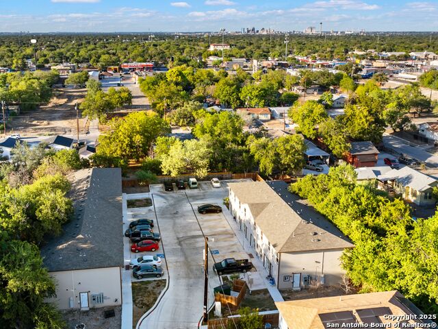 Listing photo id 1 for 7302 Mary Abbott