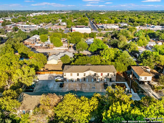Listing photo id 36 for 7302 Mary Abbott