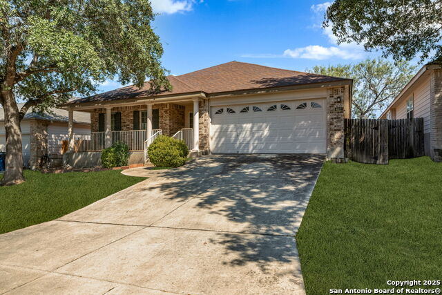 Listing photo id 1 for 462 Bobcat Hollow