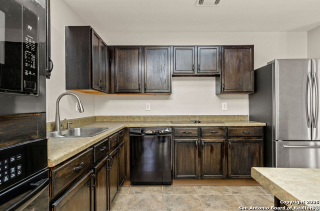 Image 9 of 23 For 115 Newrock