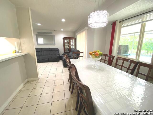 Listing photo id 3 for 5018 David Scott