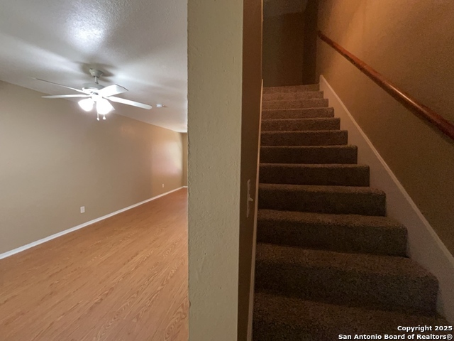 Image 15 of 33 For 2802 Lasses Blvd  42