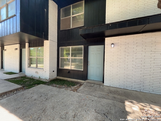 Image 26 of 33 For 2802 Lasses Blvd  42