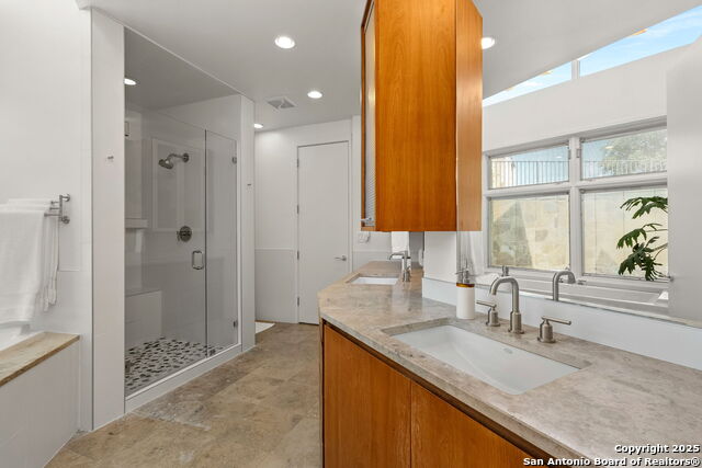 Image 35 of 54 For 117 Clear Springs Drive