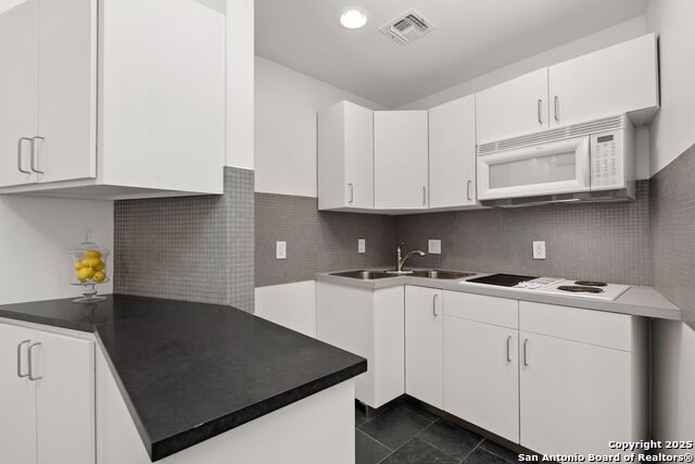 Image 43 of 54 For 117 Clear Springs Drive