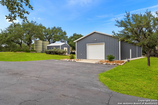 Image 5 of 54 For 117 Clear Springs Drive