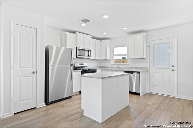 Image 6 of 24 For 11983 Luckey Villa