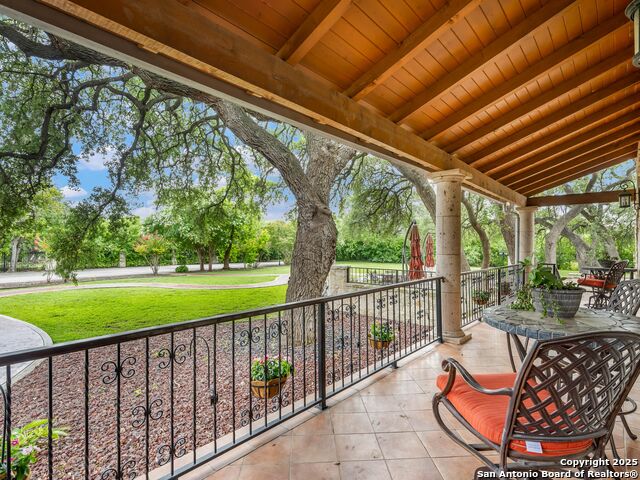 Listing photo id 51 for 5150 Loop 1604 N