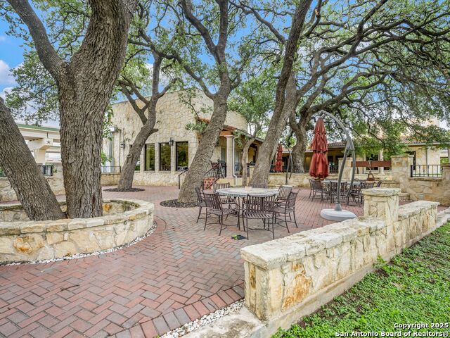 Listing photo id 53 for 5150 Loop 1604 N
