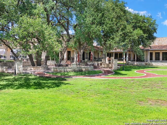 Listing photo id 57 for 5150 Loop 1604 N