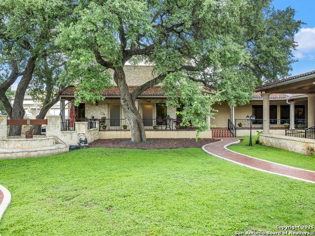 Listing photo id 60 for 5150 Loop 1604 N