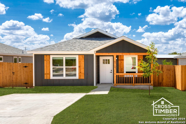 Image 2 of 33 For 4710 Vaquero Creek