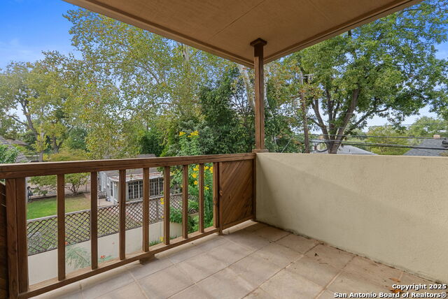 Image 26 of 42 For 141 Hollywood