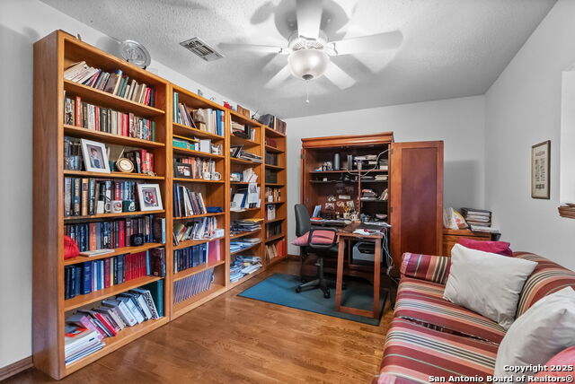 Image 29 of 42 For 141 Hollywood