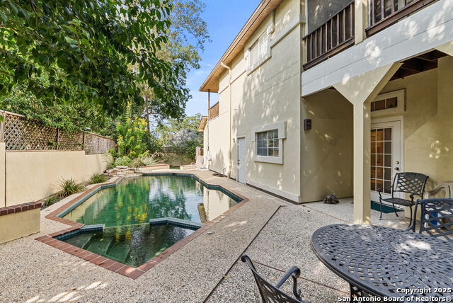 Image 3 of 42 For 141 Hollywood