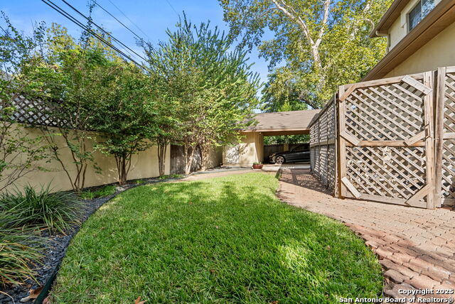 Image 37 of 42 For 141 Hollywood