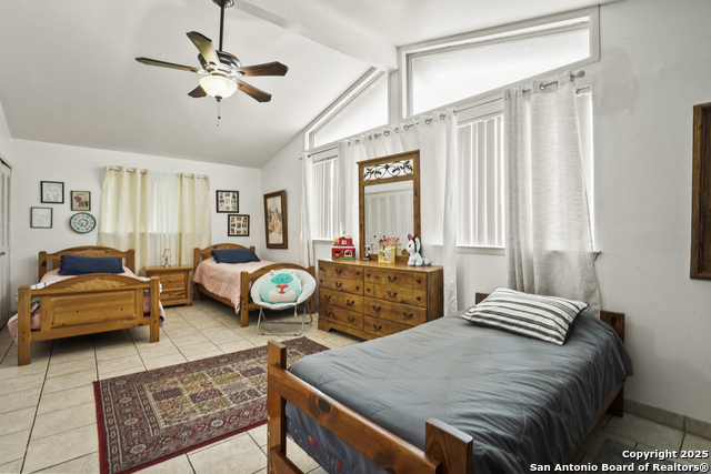 Listing photo id 9 for 2118 Gaines Mill