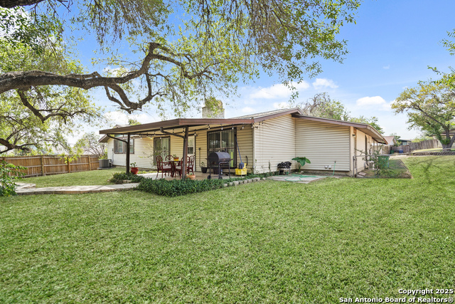 Listing photo id 13 for 2118 Gaines Mill