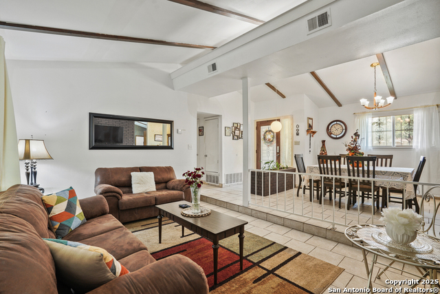 Listing photo id 1 for 2118 Gaines Mill