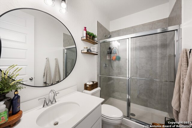 Image 15 of 31 For 411 Aurora Basin