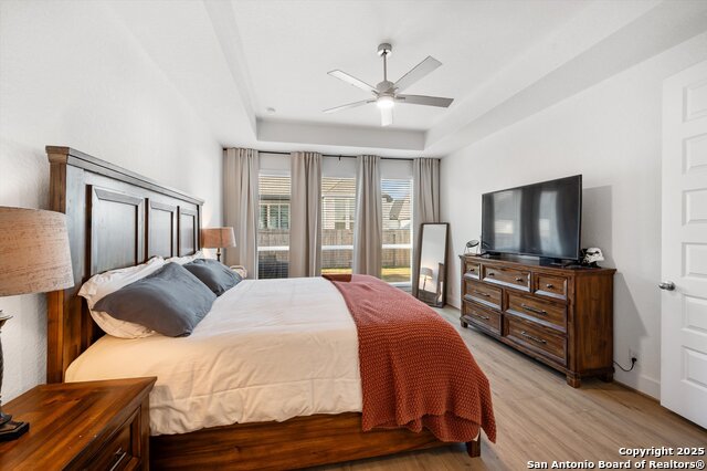 Image 20 of 31 For 411 Aurora Basin